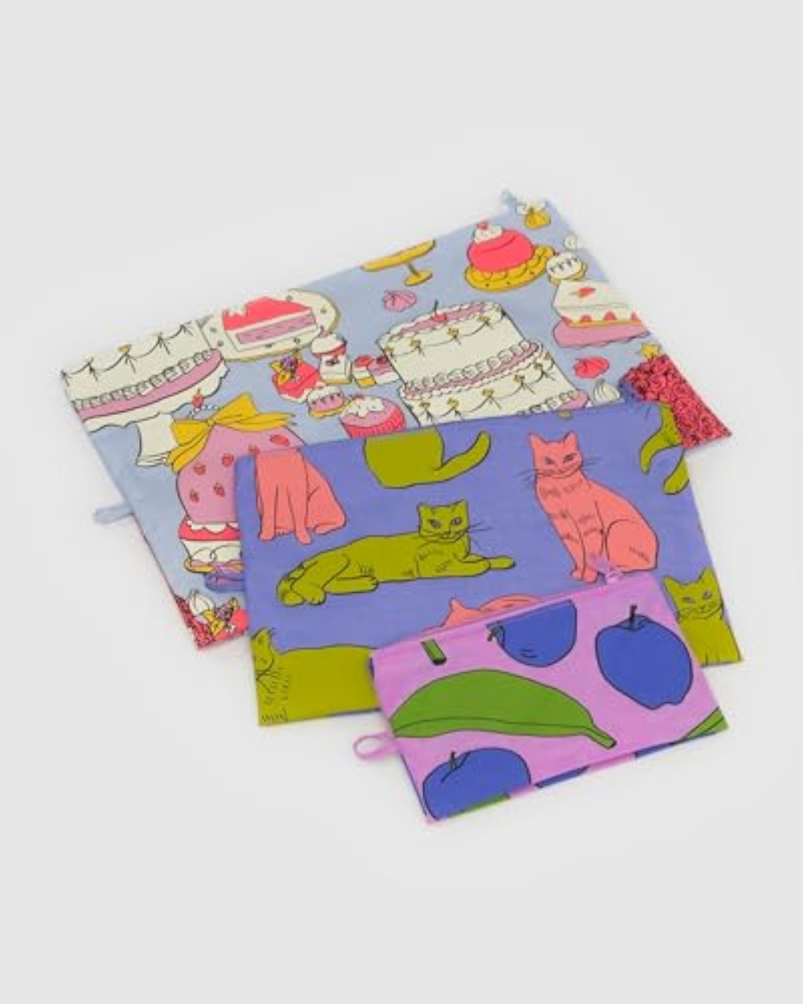 Go Pouch Set, Still Life